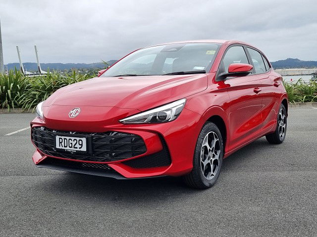 2025 MG 3 MG3 1.5petrol/ cvt/ excite