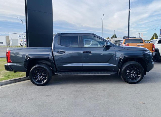 2025 Mitsubishi Triton DC WS 2.4D VRX 4WD 6AT