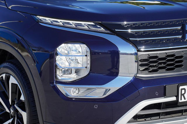 2025 Mitsubishi Outlander 2.5P VRX 2WD CVT