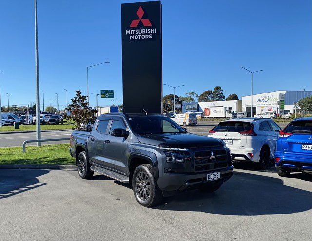 2025 Mitsubishi Triton DC WS 2.4D VRX 4WD 6AT