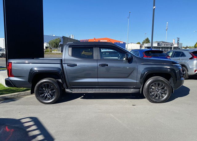 2025 Mitsubishi Triton DC WS 2.4D VRX 4WD 6AT