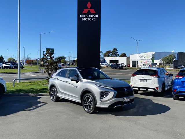 2024 Mitsubishi Eclipse Cross PHEV VRX 4WD