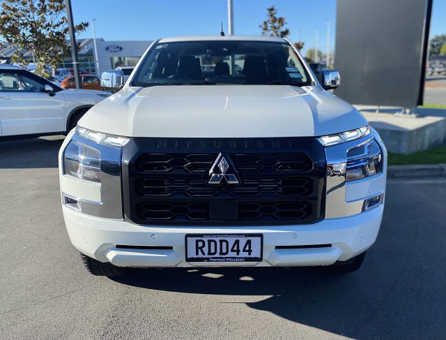 2025 Mitsubishi Triton DC WS 2.4D GLXR 4WD 6AT