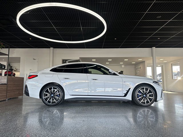 2025 BMW i4 eDrive40