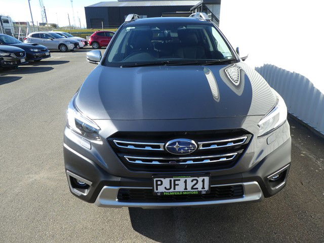 2022 Subaru Outback Touring 2.5