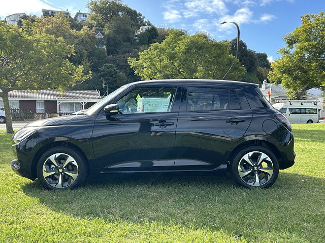 2025 Suzuki Swift RSC 1.2Pmh/Cvt