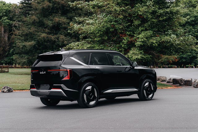 2025 Kia EV5 Earth 2WD Long Range