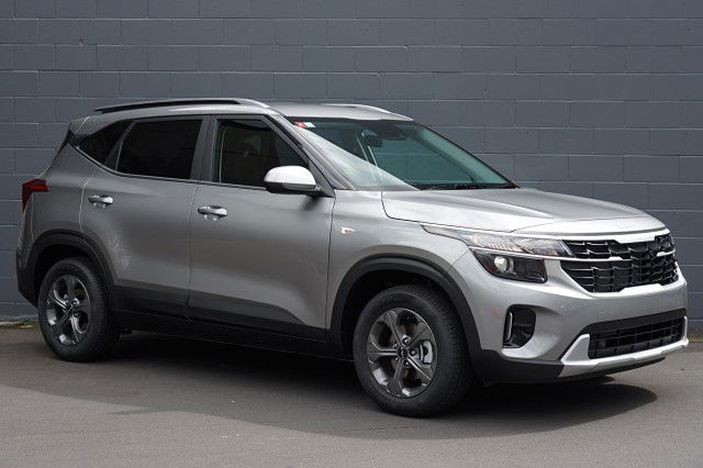 2025 Kia Seltos LX 2.0L