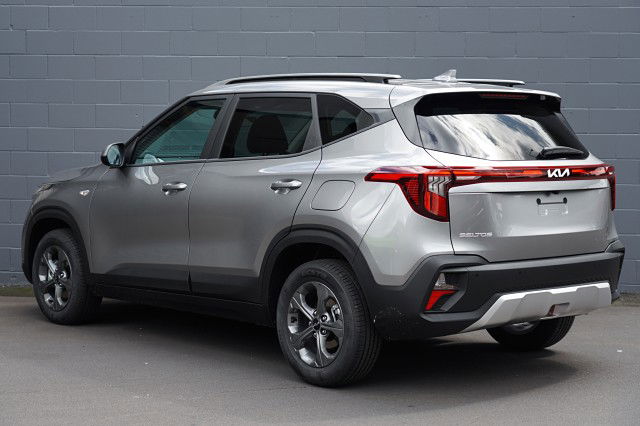 2025 Kia Seltos LX 2.0L