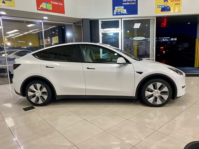 2022 Tesla Model Y Rear Wheel Drive 60K