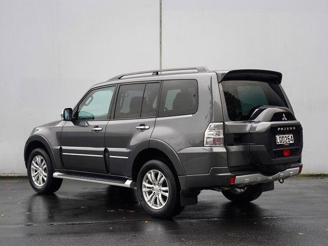 2018 Mitsubishi Pajero Exceed 3.2D 4WD 5AT