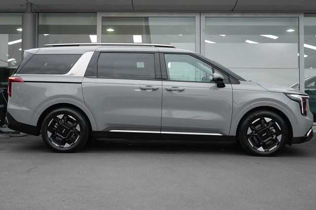 2025 Kia Carnival Premium 2.2 Diesel 8A/T