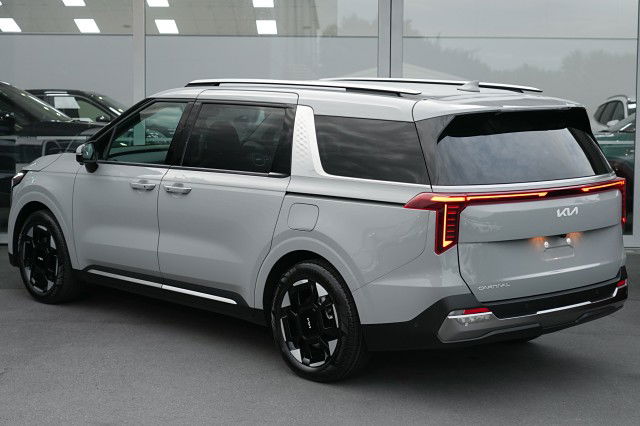 2025 Kia Carnival Premium 2.2 Diesel 8A/T