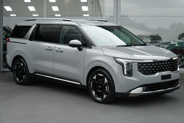 2025 Kia Carnival Premium 2.2 Diesel 8A/T