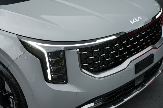 2025 Kia Carnival Premium 2.2 Diesel 8A/T