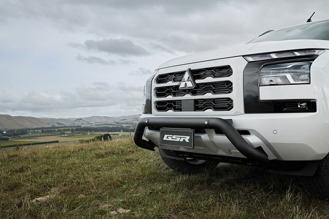 2025 Mitsubishi Triton GSR 4WD