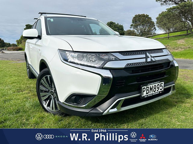 2022 Mitsubishi Outlander LS