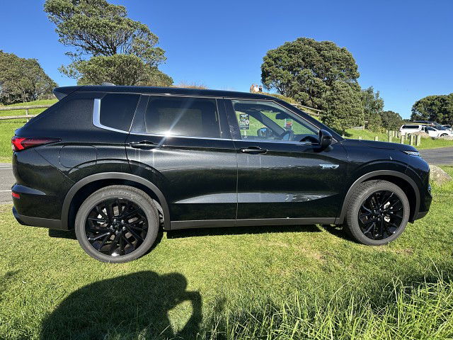 2025 Mitsubishi Outlander PHEV SPORT 4WD