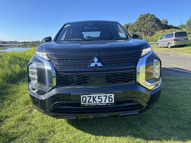 2025 Mitsubishi Outlander PHEV SPORT 4WD