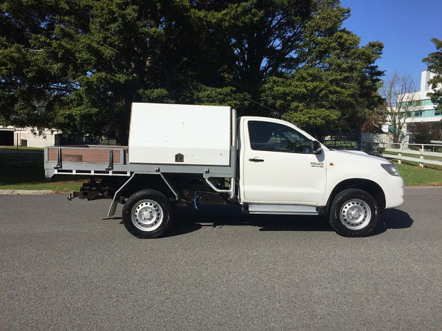 2014 Toyota Hilux 4x4 S/C C/C 3.0L 5sp MANUAL