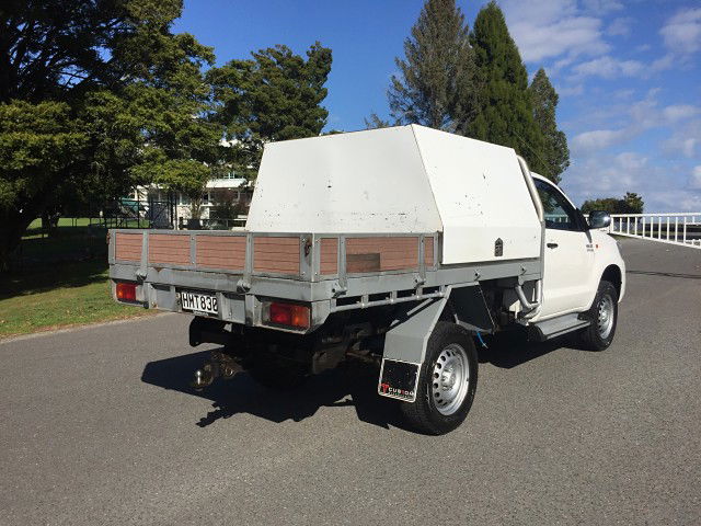 2014 Toyota Hilux 4x4 S/C C/C 3.0L 5sp MANUAL
