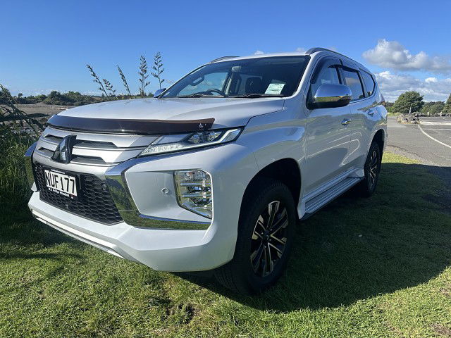2021 Mitsubishi Pajero Sport VRX 4WD