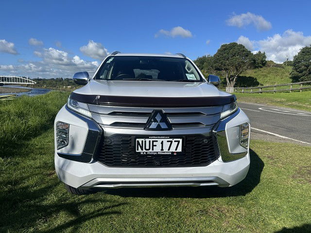 2021 Mitsubishi Pajero Sport VRX 4WD