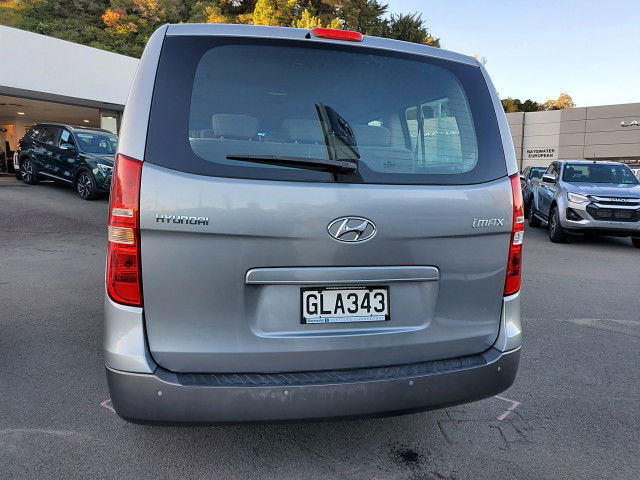 2012 Hyundai iMax Coach 8 Seater 2.4 Auto NZ New