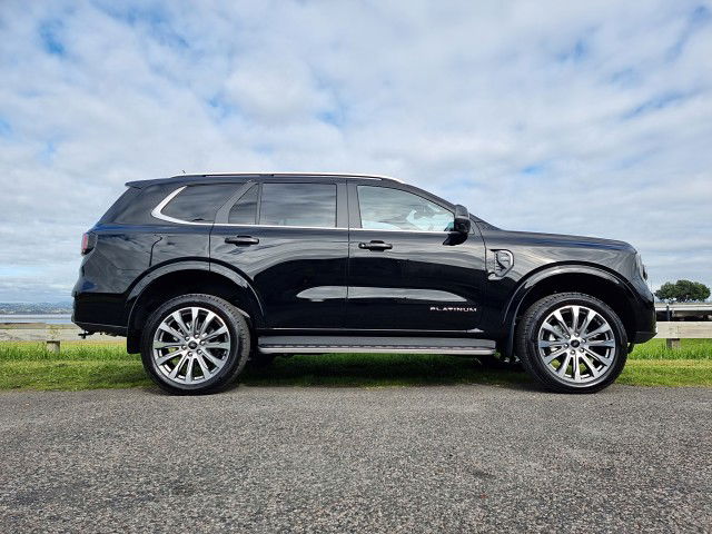 2025 Ford Everest PLATINUM 3.0L V6 4X4 10AT