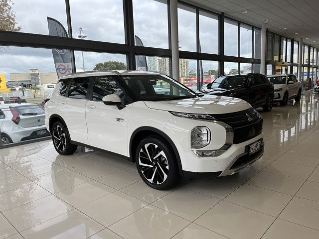 2024 Mitsubishi Outlander Xls Phev/4Wd/At