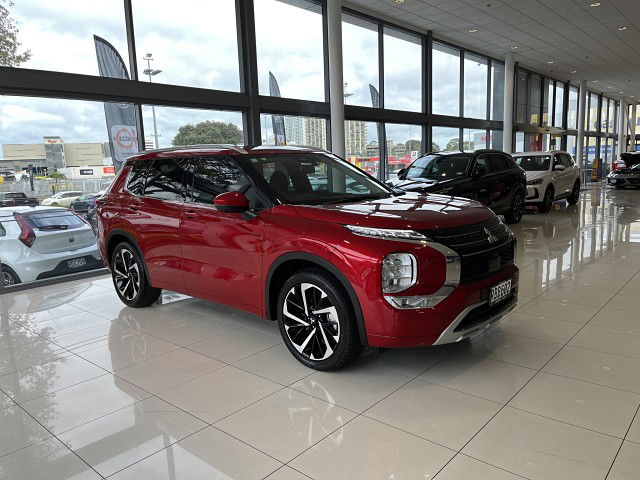 2025 Mitsubishi Outlander Vrx 2.5P/4Wd/Cvt