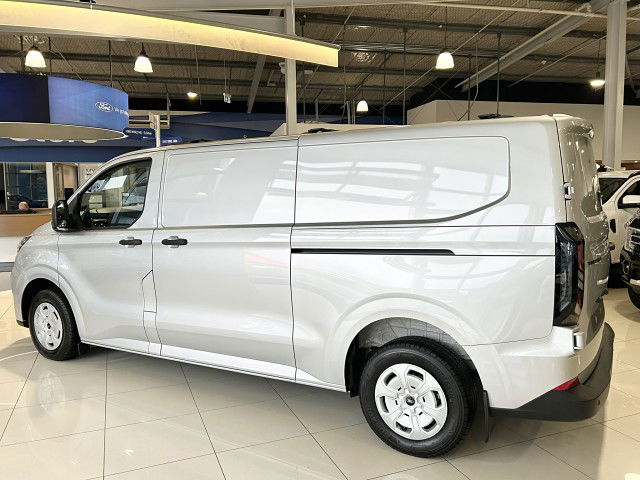2025 Ford Transit Custom 320L 2.0D/Awd
