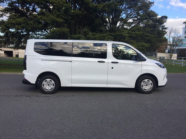 2024 Ford Transit CUSTOM KOMBI 9 SEATER