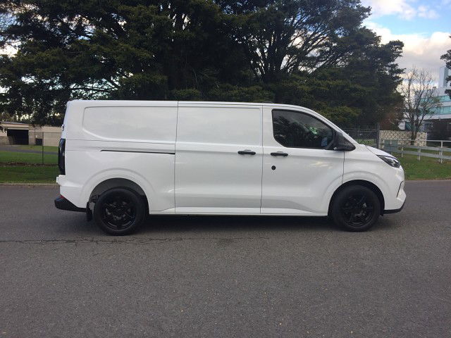2025 Ford Transit CUSTOM 320L 2.0L