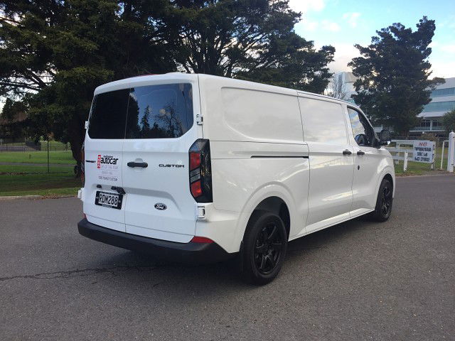 2025 Ford Transit CUSTOM 320L 2.0L