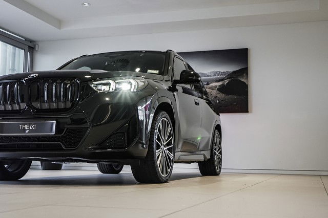 2023 BMW iX1 xDRIVE30 M Sport
