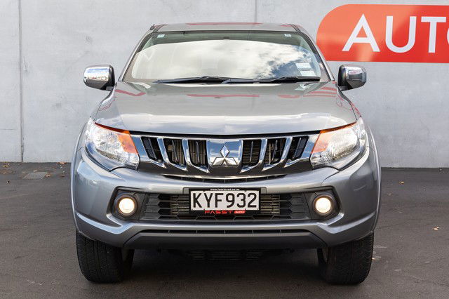 2017 Mitsubishi Triton D/C GLXR 2.4D Auto 2WD