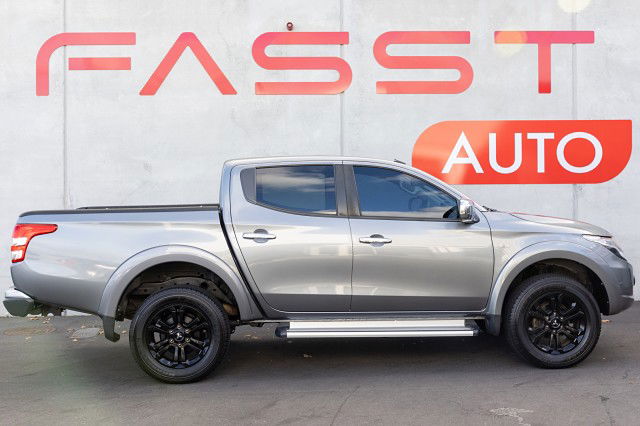 2017 Mitsubishi Triton D/C GLXR 2.4D Auto 2WD