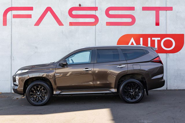 2023 Mitsubishi Pajero Sport VRX 2.4D/4WD/8AT