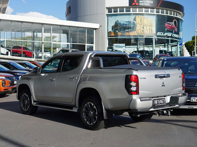 2021 Mitsubishi Triton VRX 2.4DT 2WD