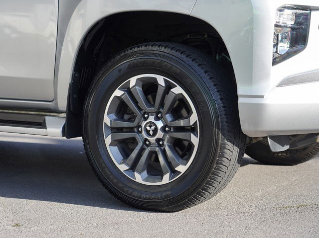 2021 Mitsubishi Triton VRX 2.4DT 2WD