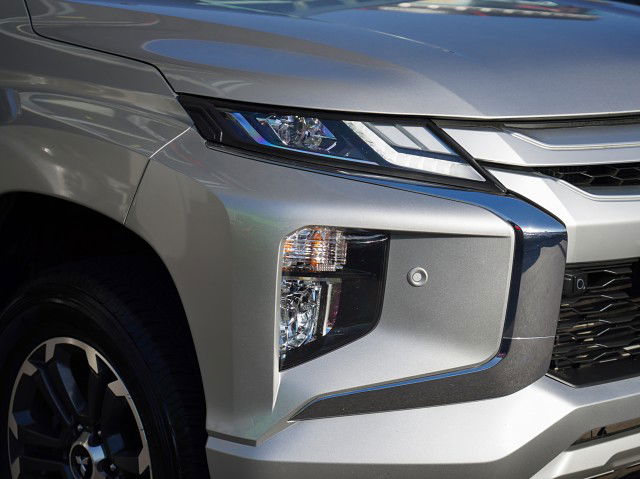 2021 Mitsubishi Triton VRX 2.4DT 2WD