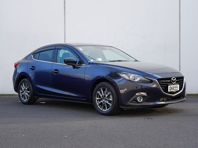 2015 Mazda Axela 2.0 Petrol Hybrid 4Dr Sedan