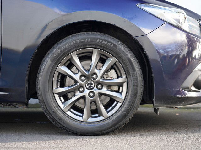 2015 Mazda Axela 2.0 Petrol Hybrid 4Dr Sedan