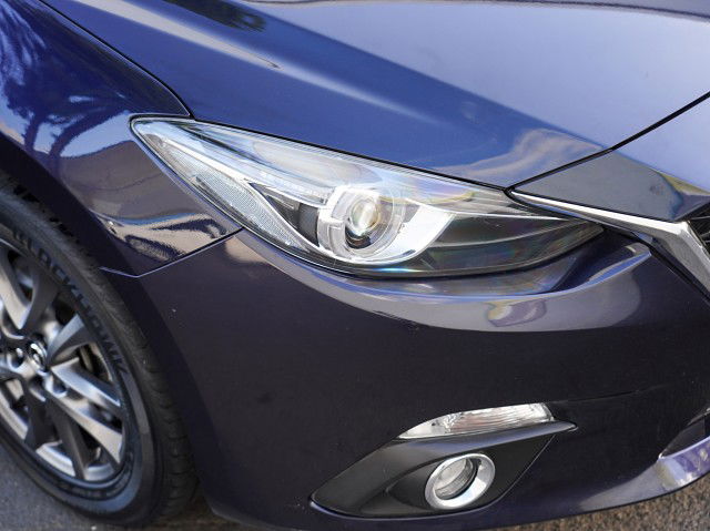 2015 Mazda Axela 2.0 Petrol Hybrid 4Dr Sedan
