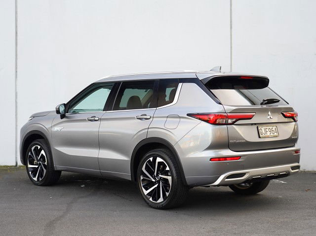 2023 Mitsubishi Outlander VRX 2.4 PHEV 4WD CVT 5Dr Wagon