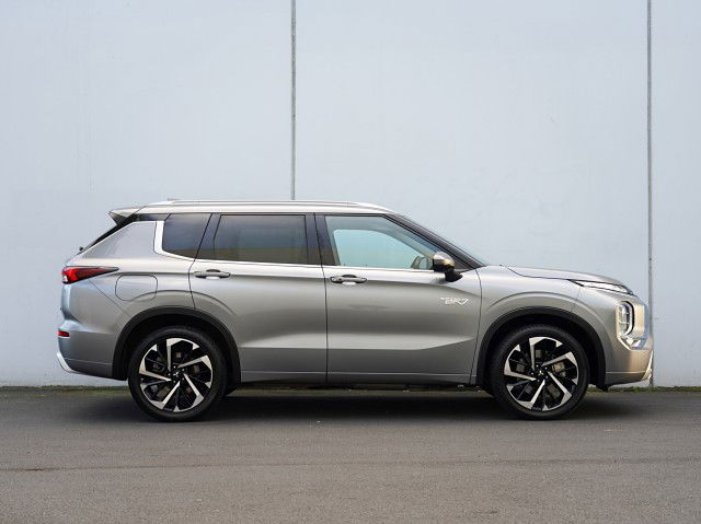 2023 Mitsubishi Outlander VRX 2.4 PHEV 4WD CVT 5Dr Wagon
