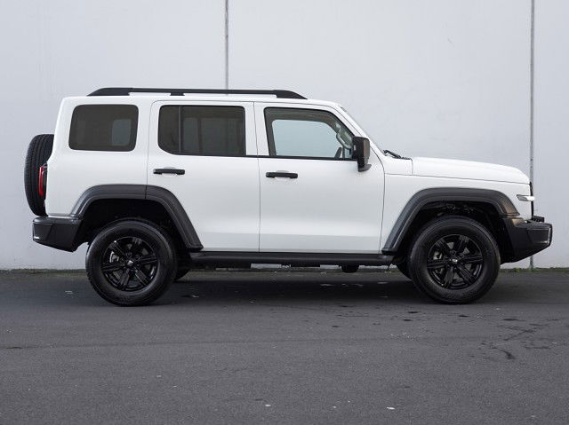 2025 GWM Tank 300 LUX 2.0P 4WD 5Dr SUV
