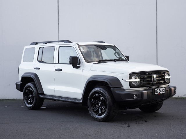 2025 GWM Tank 300 LUX 2.0P 4WD 5Dr SUV