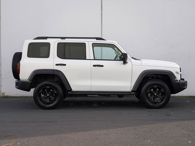 2025 GWM Tank 300 LUX 2.0P 4WD 5Dr SUV